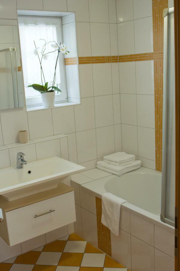 Ferienhaus Giulia In Gunzburg Ideal Fur 2 Familien Appartement Buitenkant foto